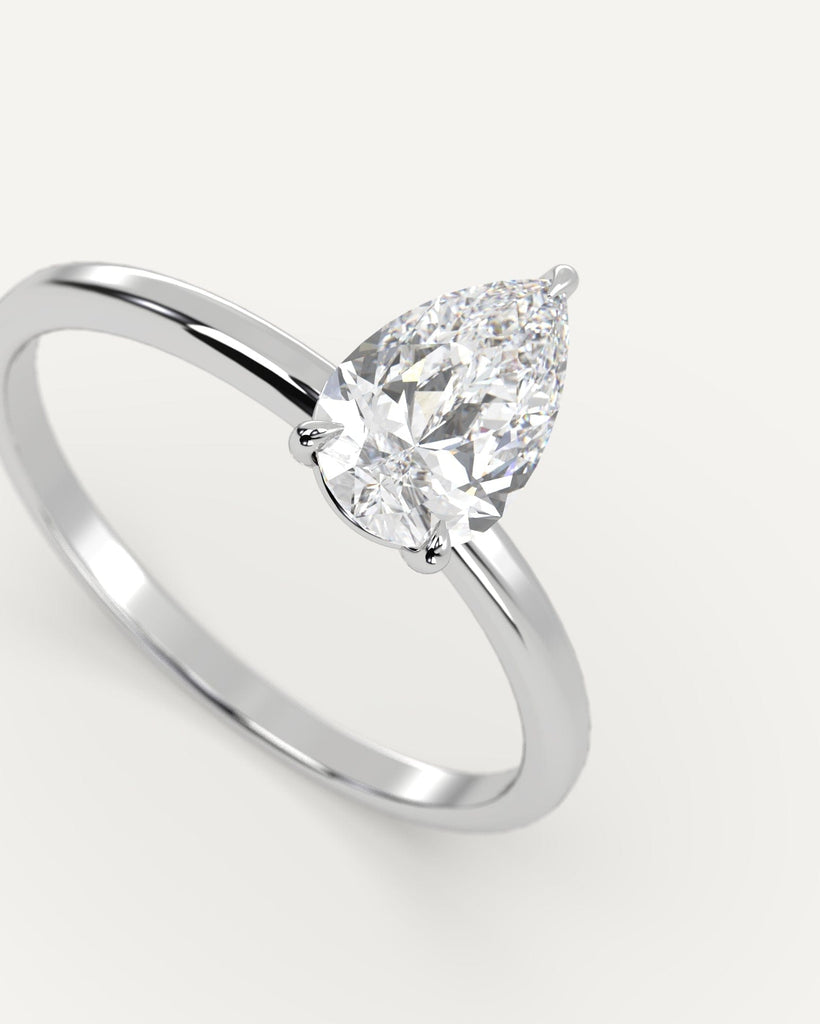 Solitaire Pear Cut Engagement Ring 1 Carat Diamond