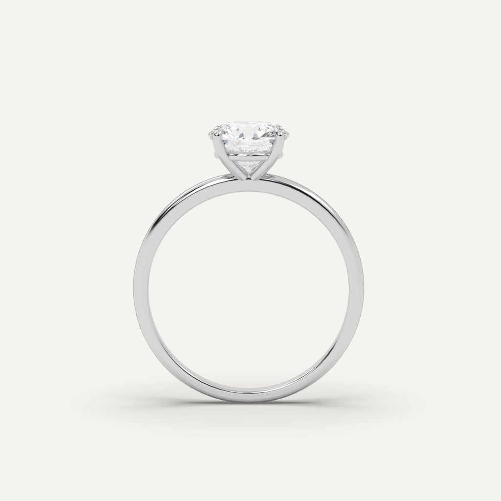 1 Carat Round Cut Engagement Ring In Platinum