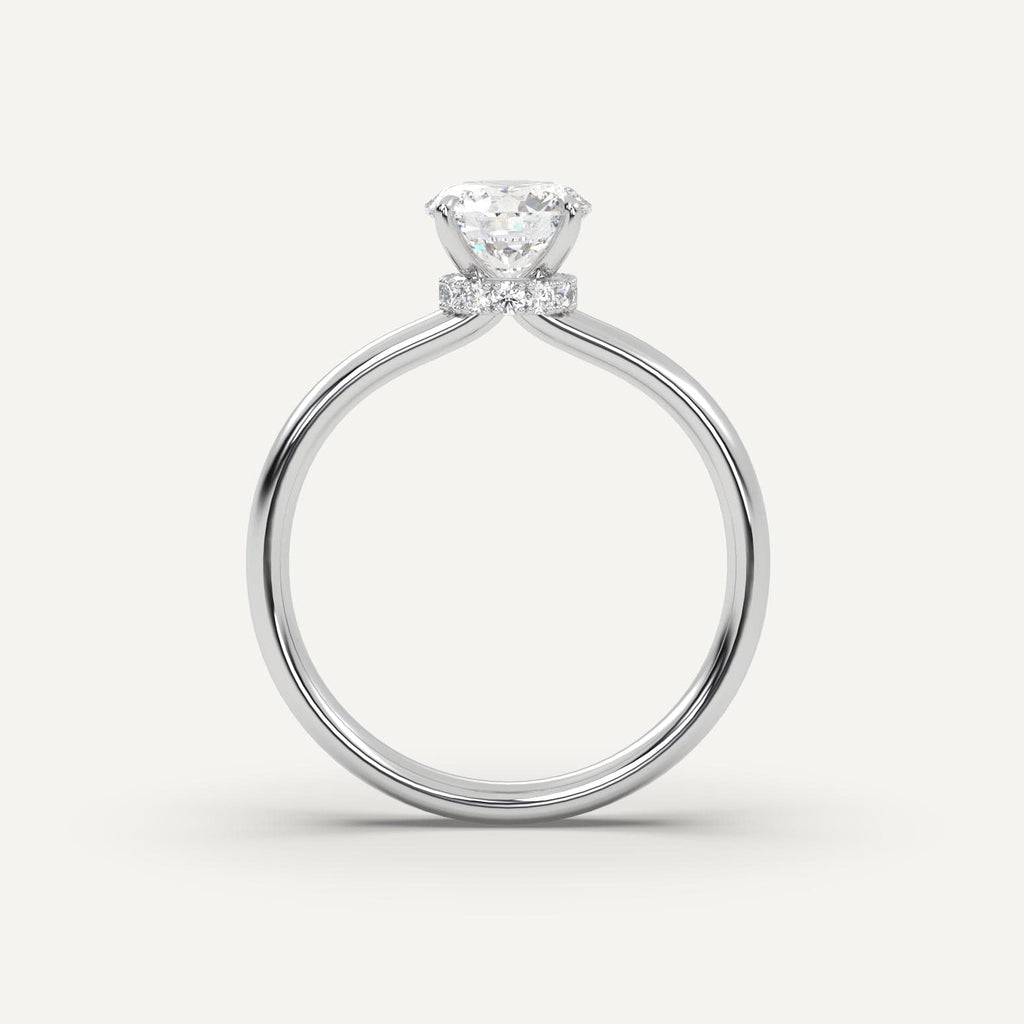 1 Carat Round Cut Engagement Ring In Platinum