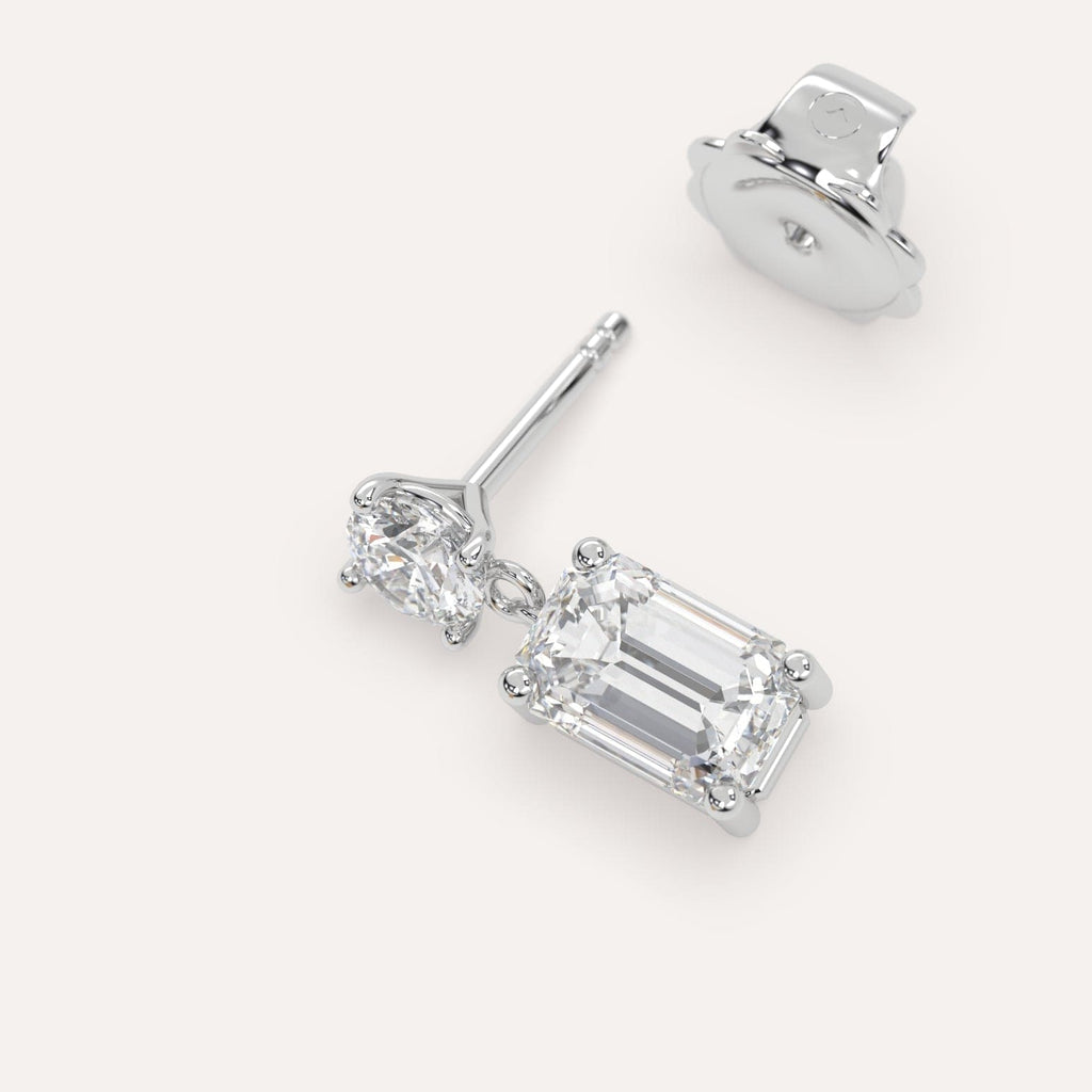 1 carat Single Emerald Diamond Dangle Drop Earring in White Gold