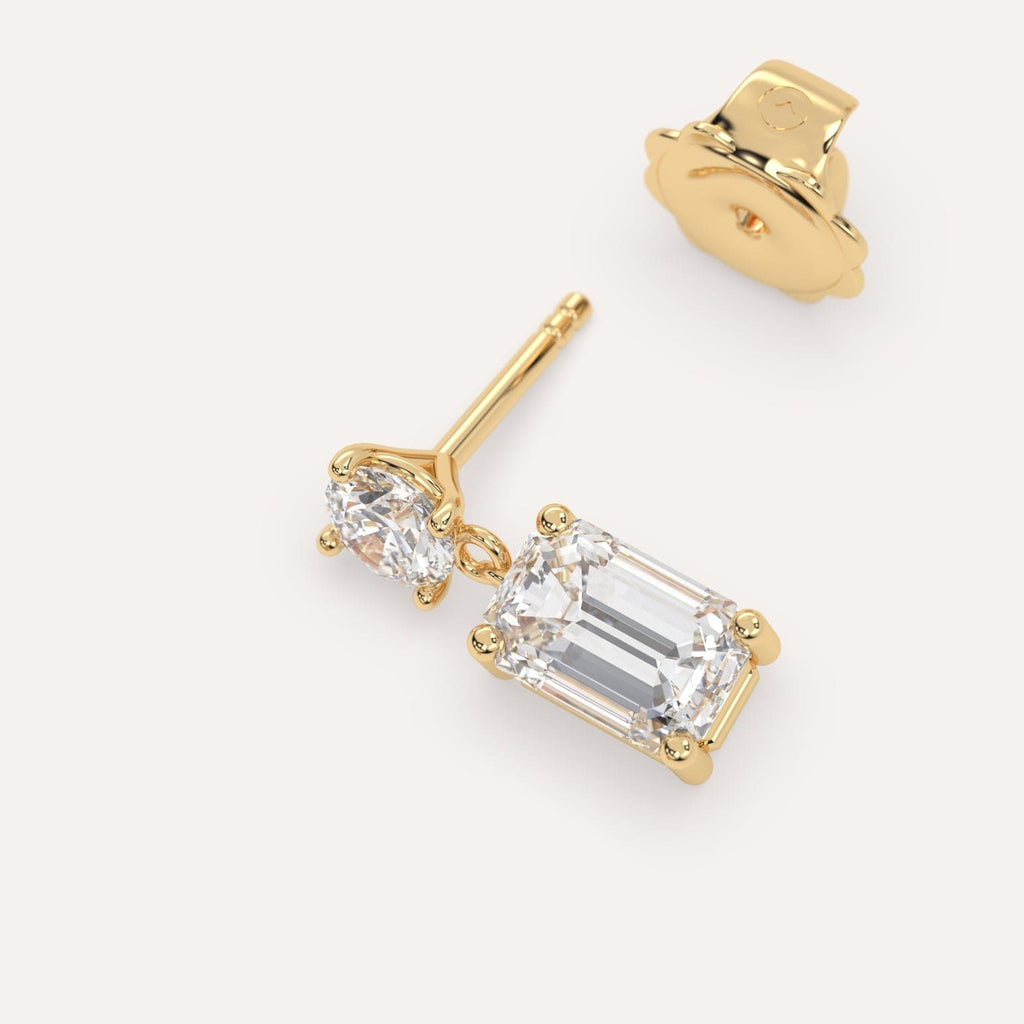 1 carat Single Emerald Diamond Dangle Drop Earring in Yellow Gold