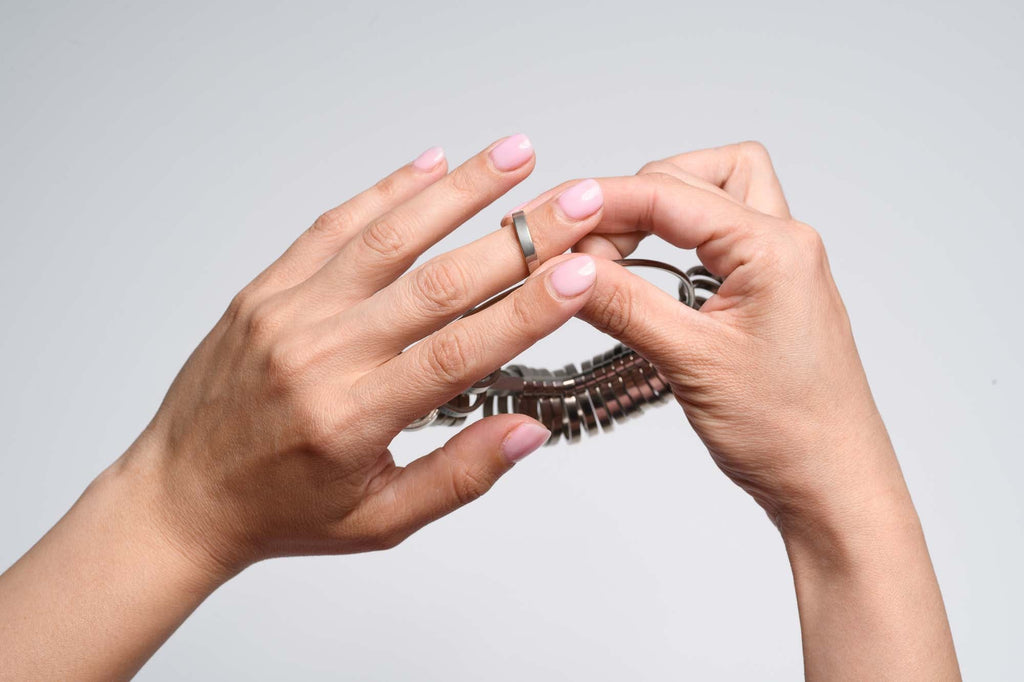 Professional set of ring size gauges